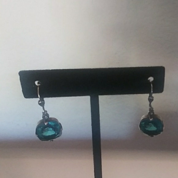 Drop earrings - Picture 2 of 2
